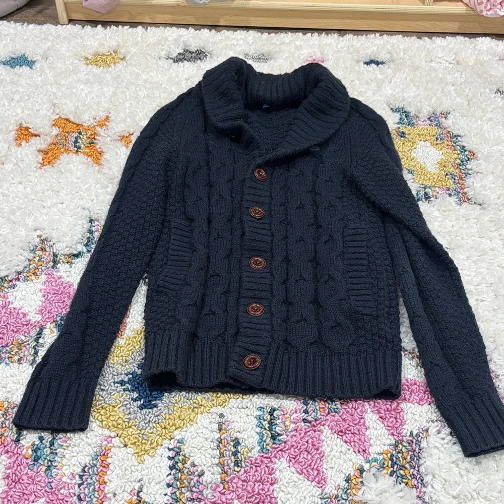 H&M Cardigan - Picture 1 of 3